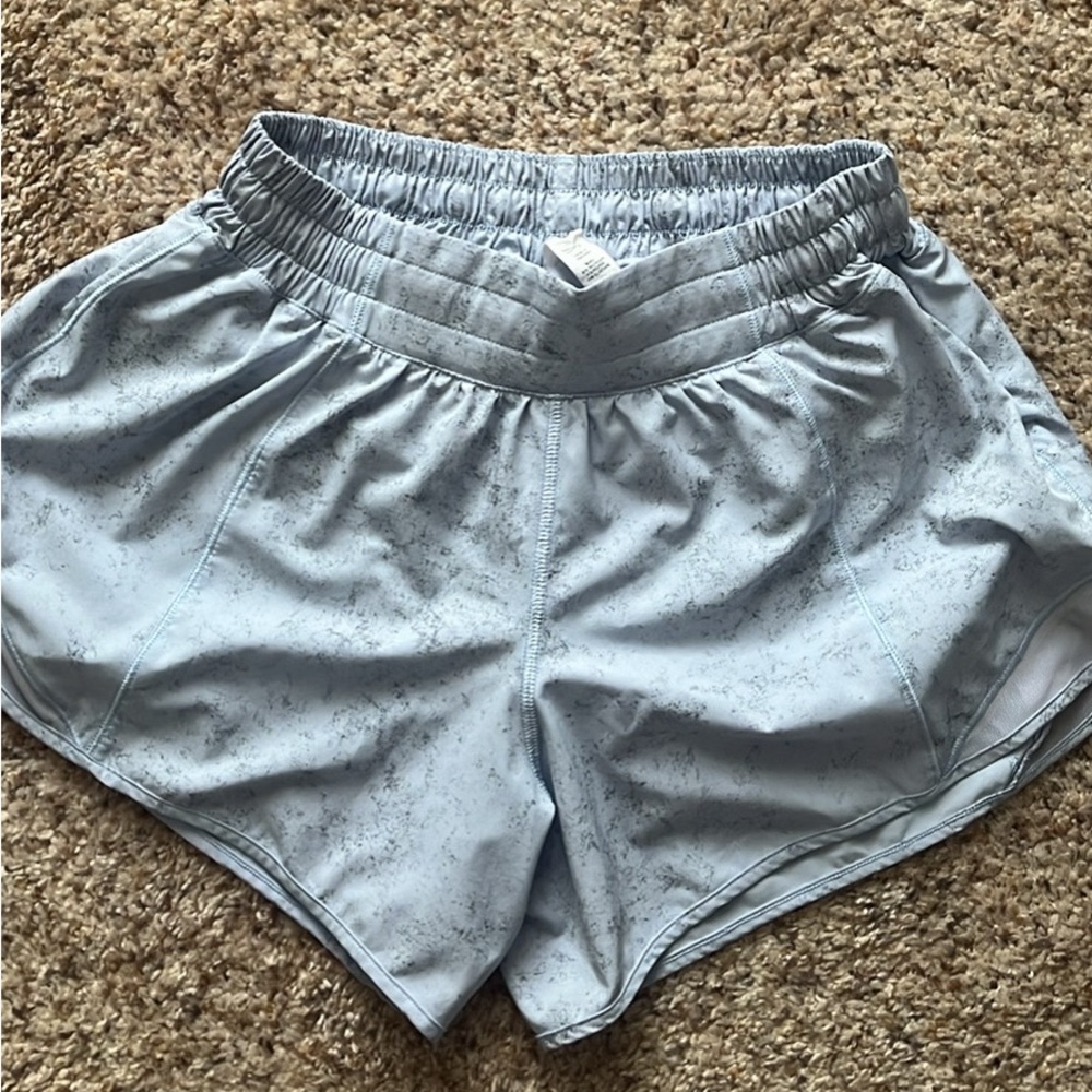 Lululemon shorts-Hotty Hot 4 inch-size 6
